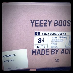 Yeezy boost 350 V2 CARBON